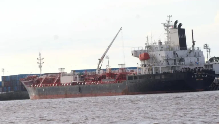 Instalan laboratorio en la Aduana de Tampico para identificar combustible adulterado