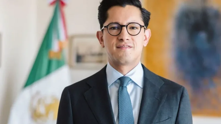 Roberto Velasco, designado por Sheinbaum como subsecretario de América del Norte en la SRE