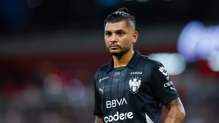 ‘Tecatito’ Corona sigue en duda para el duelo ante FC Juárez