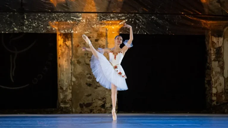 El Ballet de Monterrey mantiene viva la danza con esfuerzo y disciplina