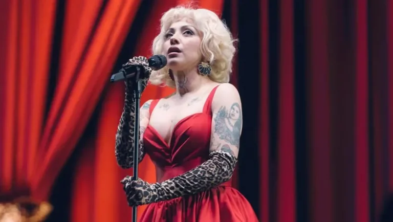 Mon Laferte confirma gira de conciertos en México 