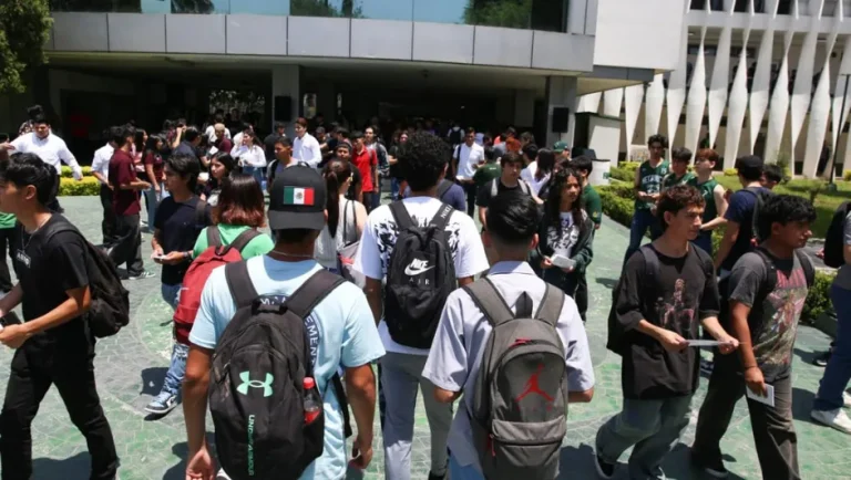Alertan por aumento de extorsiones contra estudiantes foráneos en Nuevo León