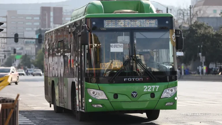 Gobierno de NL veta reforma sobre tarifas sociales en transporte público