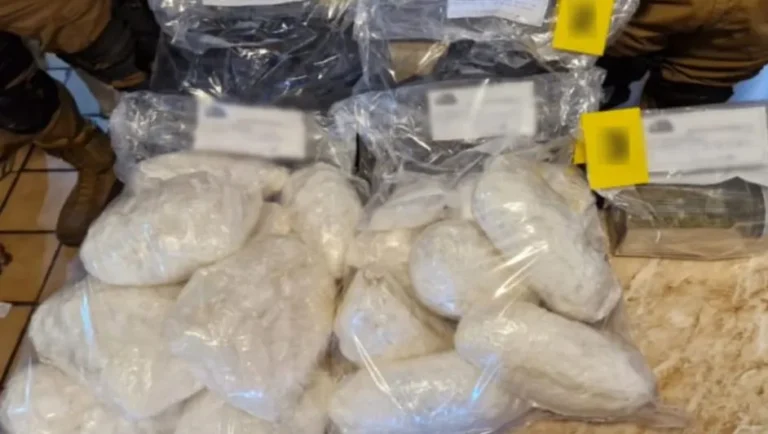 Aseguran 12 kilos de metanfetamina en Coahuila