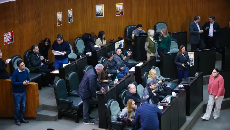 Congreso de Nuevo León cierra sesión sin acuerdos sobre presupuesto y deuda