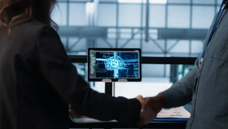 Inteligencia artificial avanza en México: 38% de empresas la implementan