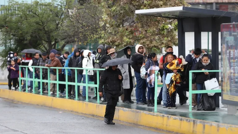 Anticipan lluvias y bajas temperaturas para este martes en Monterrey