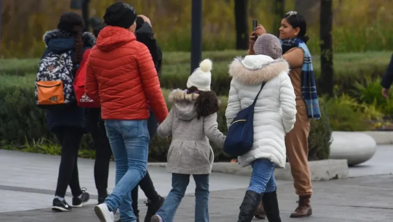 Prevén ambiente seco y frío este domingo en Monterrey
