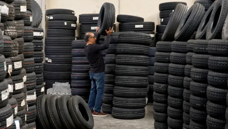 Se prevé aumento en precios de autopartes y llantas chinas por nuevos aranceles