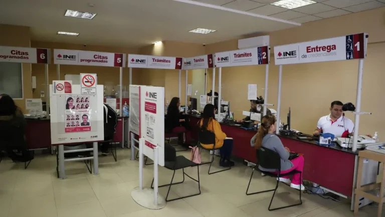 Renovación de credenciales registra alta afluencia en NL