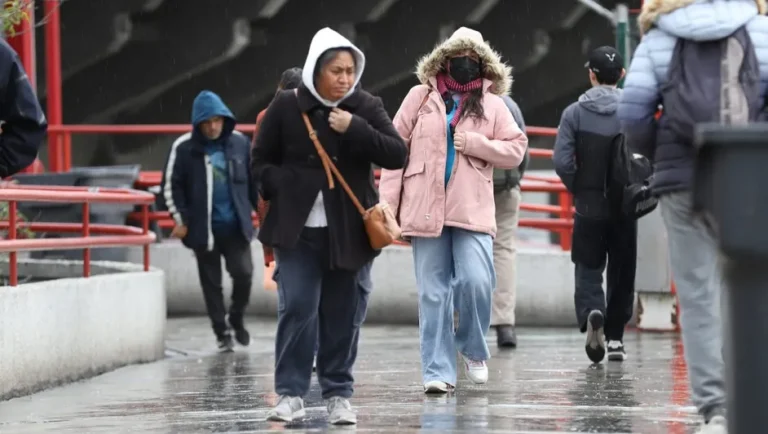 Pronostican temperaturas de un solo dígito este lunes en Nuevo León