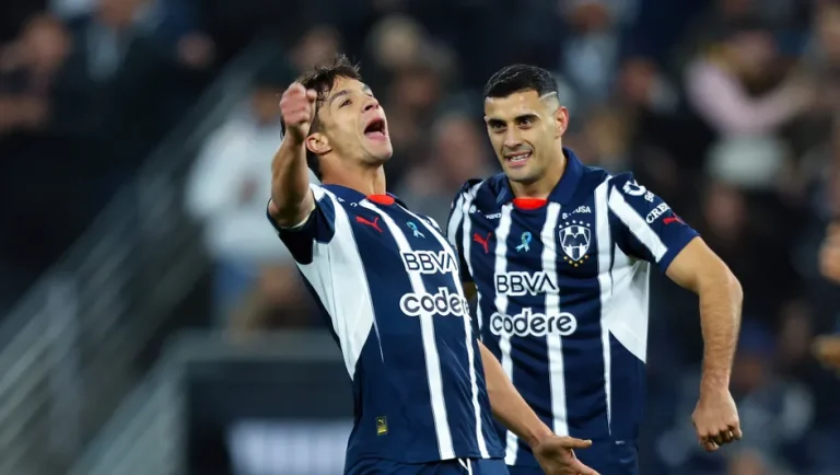 Oliver Torres: «El futbol no es individual» ante posible salida de Berterame