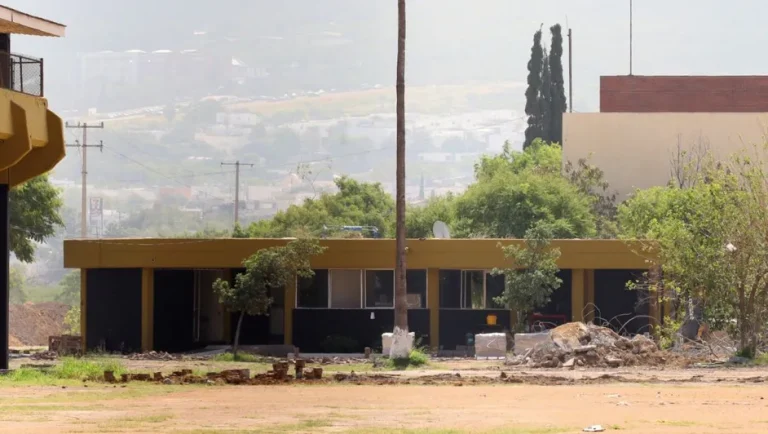 San Pedro avanza en demolición de Akra para construir Gran Parque y museo