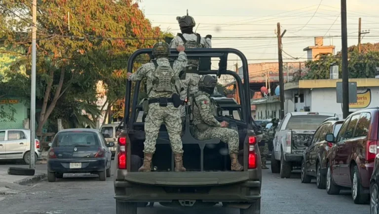 Despliegan cuatro cateos simultáneos por delitos contra la salud en Monterrey