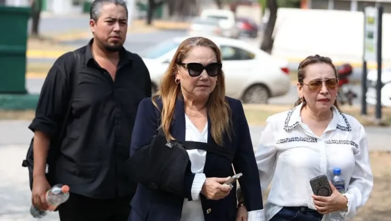 Defensa de Karina Barrón cuestiona prisión preventiva y acusa falta de pruebas