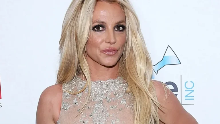 Britney Spears retoma redes y se muestra con sus hijos tras detención