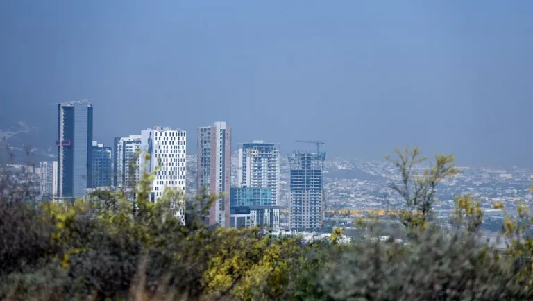 Inventario de emisiones permitirá ubicar fuentes y porcentajes de contaminación en la ZMM