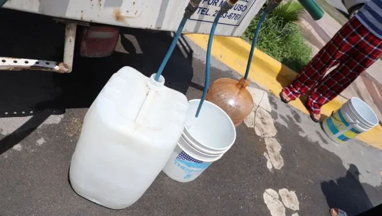 Suspenderán servicio de agua en más de 200 colonias de NL por trabajos de mantenimiento