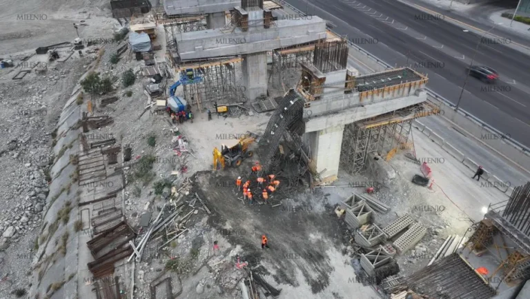 Colapsa estructura de la Línea 4 del Metro y deja 4 lesionados