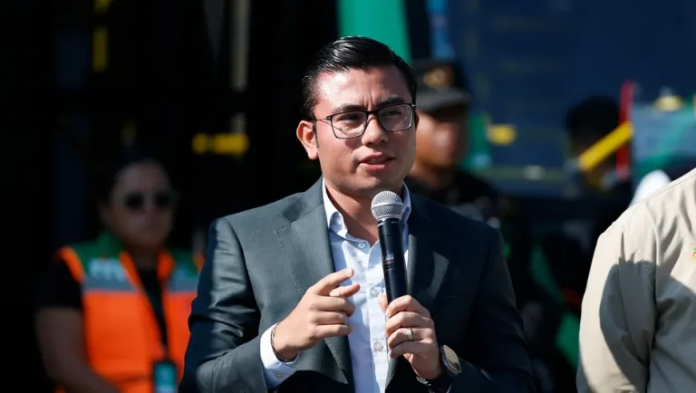 Félix Arratia pide licencia como alcalde de Juárez; apunta a gabinete de Samuel García