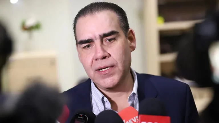 Tarifa del Metro se duplica sin mejoras visibles, señala PRI