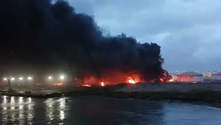 Incendio en refinería de Dos Bocas deja cinco fallecidos en Tabasco