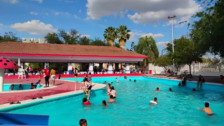 Parque España inicia Semana Santa con alta afluencia de familias