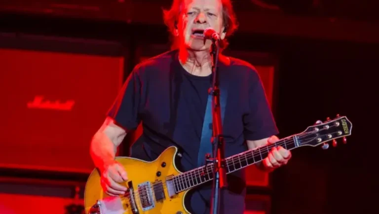 Hospitalizan a Stevie Young, guitarrista de AC/DC, en Argentina