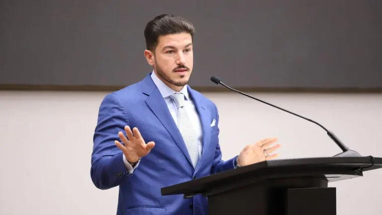 INE ordena retirar spot del PRI contra Samuel García y Movimiento Ciudadano en Nuevo León