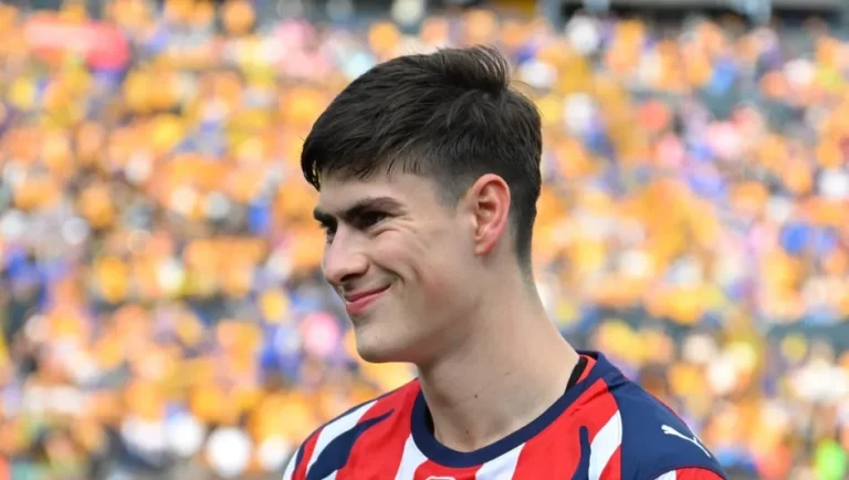 Armando González, el delantero con más goles que Puebla en el torneo