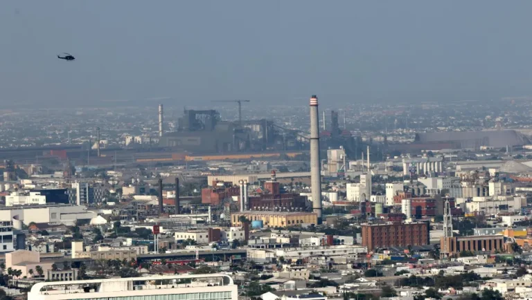 Piden revisar empresas metropolitanas tras casos de plomo en Monterrey