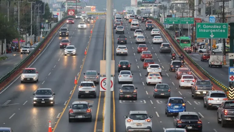 Congreso de NL avala permiso turístico de 30 días para vehículos foráneos