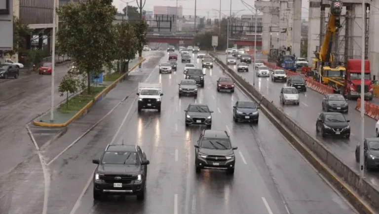 Prevén lluvias y frente frío para este domingo en Monterrey y su zona metropolitana