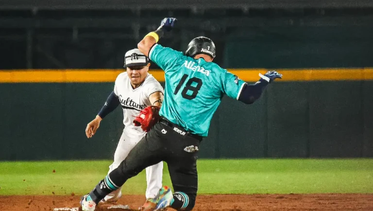 Saraperos derrota a Sultanes en duelo de pretemporada