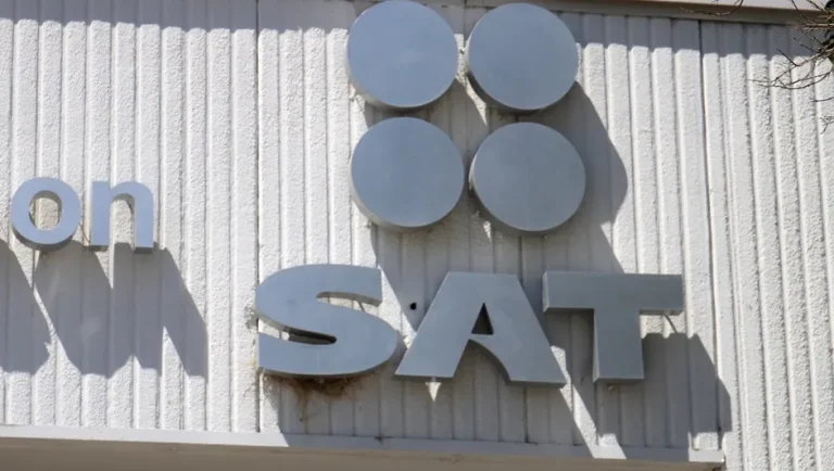 SAT impulsa coordinación con empresarios de NL para agilizar trámites fiscales