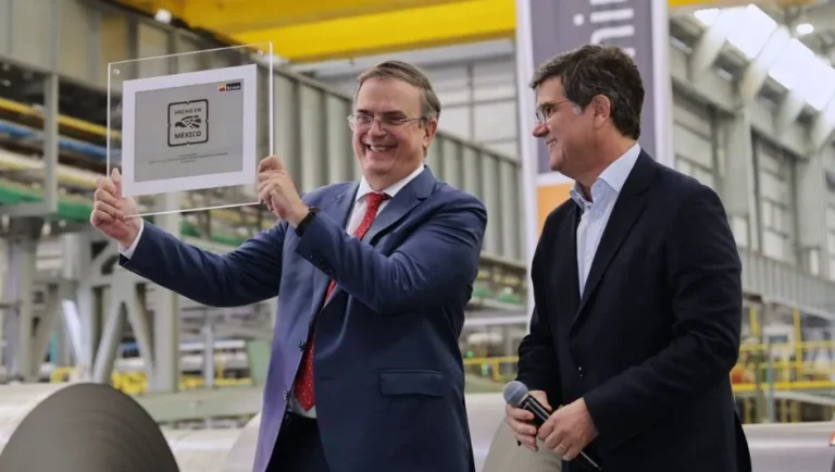 Ebrard recorre nueva planta de Ternium en Pesquería y revisa avances
