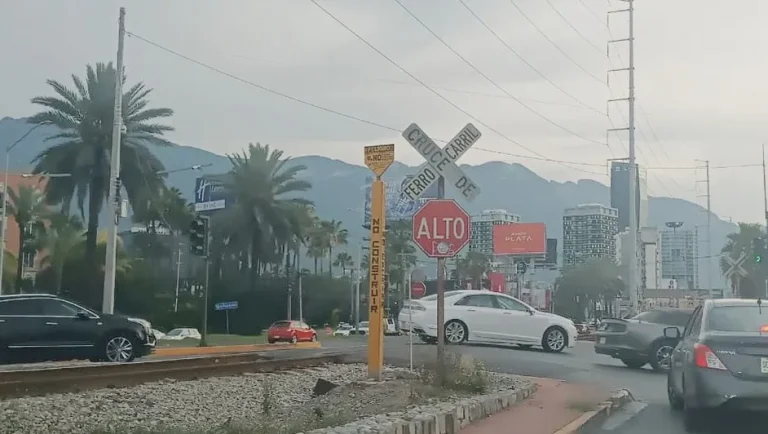 Alertan por fallas en cruces ferroviarios tras choque en la colonia Hidalgo