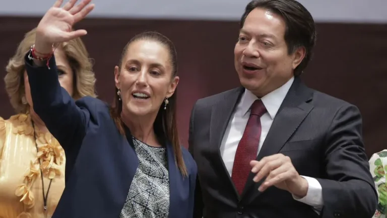 Mario Delgado anuncia nuevo aumento salarial para maestros de la SEP