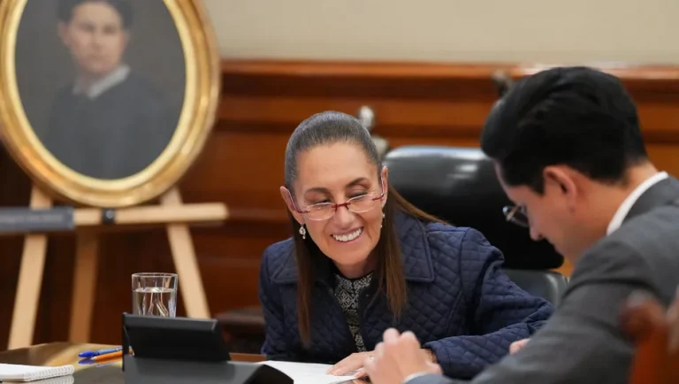 Sheinbaum sostiene llamada con Donald Trump sobre seguridad y comercio