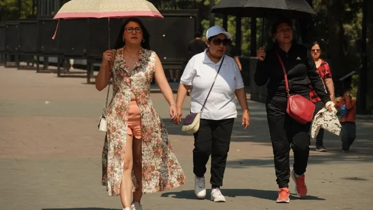 Prevén calor extremo en Monterrey; termómetro alcanzará los 41 grados