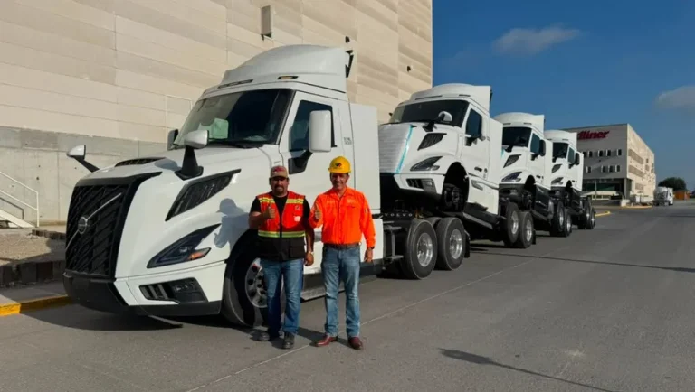 Volvo inicia exportación a EU de camiones fabricados en Ciénega de Flores, NL