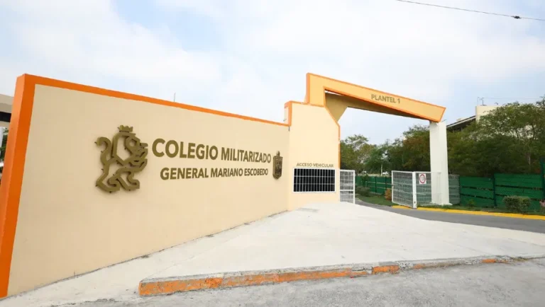 SEP y Educación de Nuevo León analizarán continuidad de colegio militarizado