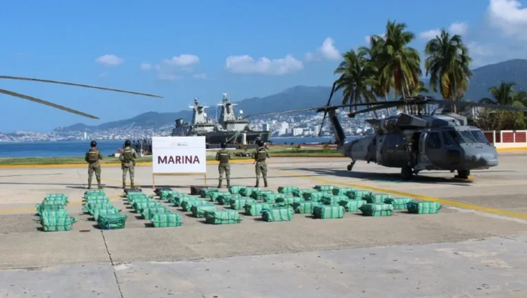 En Guerrero, autoridades detienen a dos y aseguran casi dos toneladas de cocaína