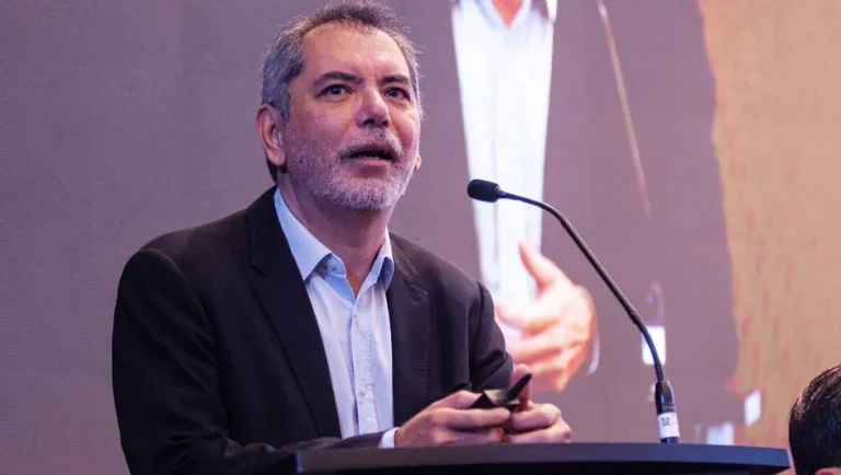 Hacienda descarta riesgos por deuda pública y asegura que es sostenible