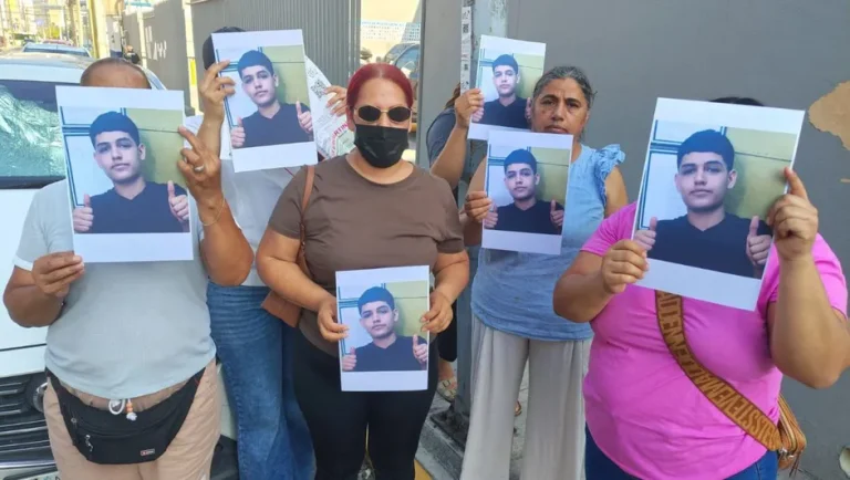 Familiares denuncian falta de información de Fiscalía de NL sobre muerte de joven