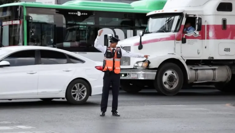 Guadalupe refuerza operativo vial con más de 100 elementos por regreso a clases