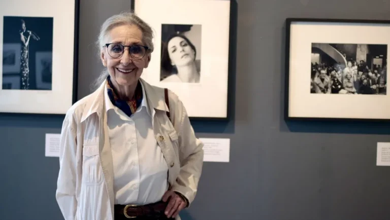 Tres generaciones de fotógrafas mexicanas dialogan con el Archivo Casasola