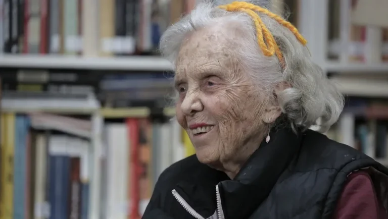 Elena Poniatowska: una vida dedicada a escuchar y contar a los otros