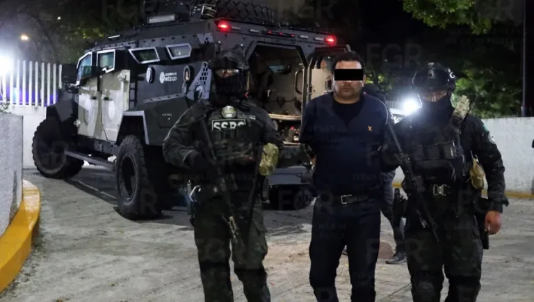 Presunto autor intelectual del homicidio de Carlos Manzo es ingresado al penal de El Altiplano