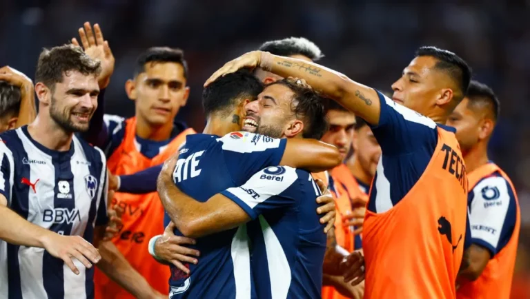 Rayados vuelve a la Liga MX con goleada ante Juárez